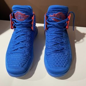 SIZE 10 JORDAN 32'S IN GREAT CONDITION